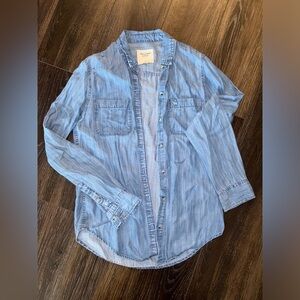 Denim button down shirt. Size small.